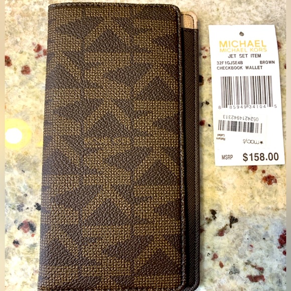 MICHAEL Michael Kors Handbags - Michael Kors New with tags checkbook wallet